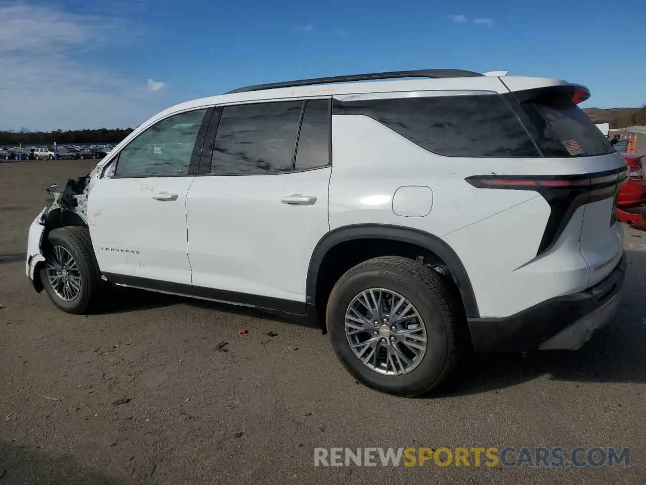 2 fotografías del automóvil dañado 1GNEVGKS7RJ188223 CHEVROLET TRAVERSE 2024
