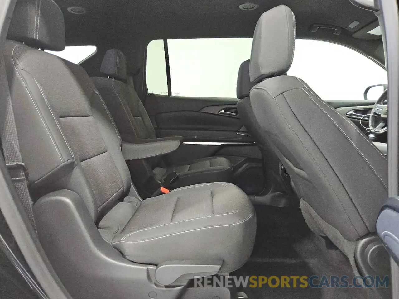 11 fotografías del automóvil dañado 1GNEVGKS9RJ174274 CHEVROLET TRAVERSE 2024