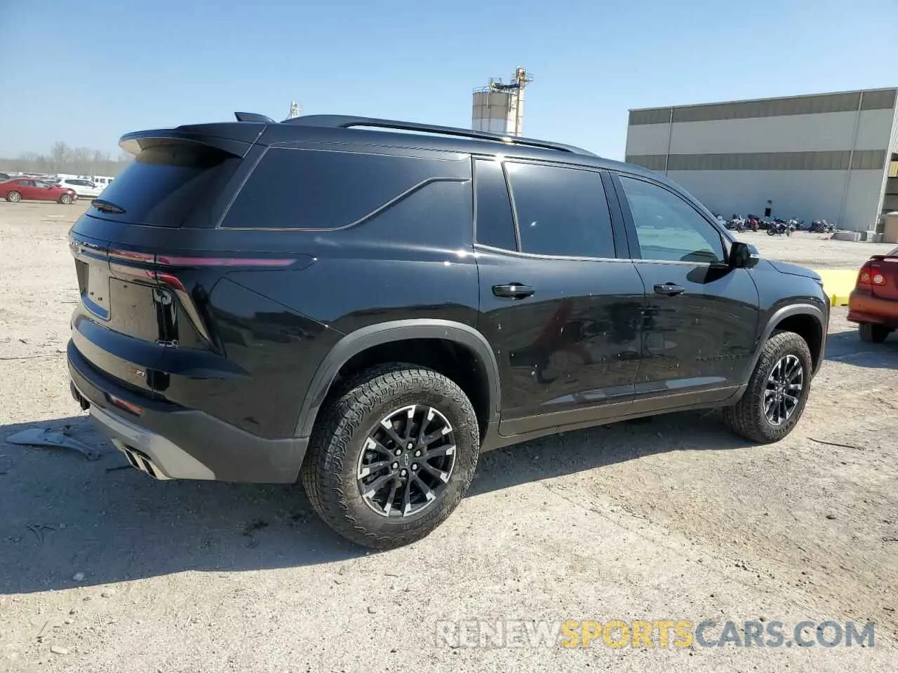 3 fotografías del automóvil dañado 1GNEVJKS5RJ146498 CHEVROLET TRAVERSE 2024
