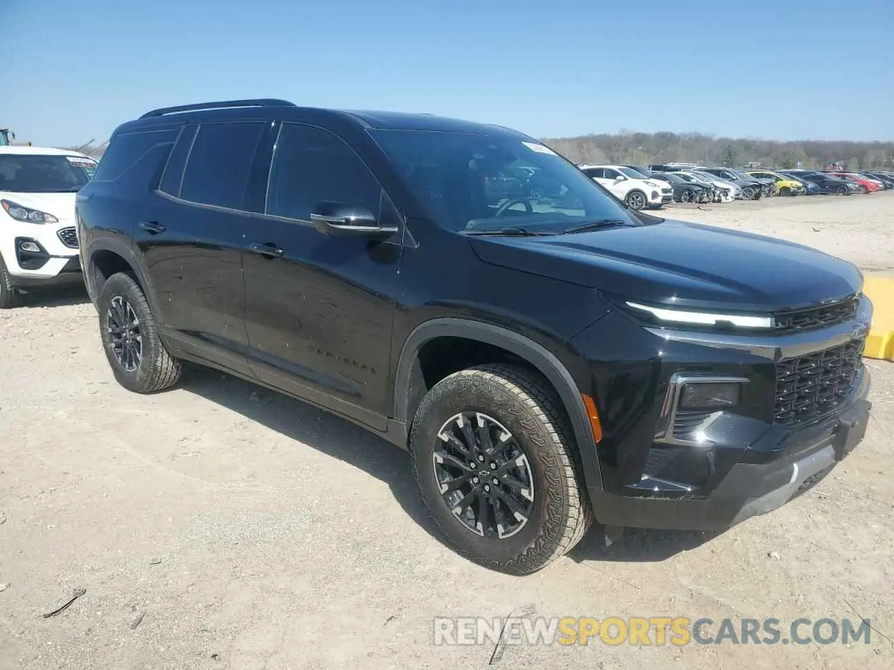 4 fotografías del automóvil dañado 1GNEVJKS5RJ146498 CHEVROLET TRAVERSE 2024