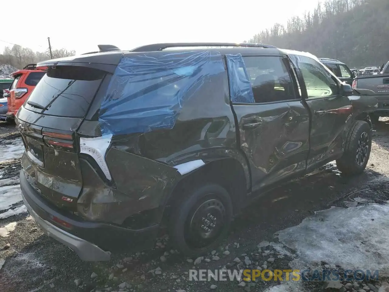 3 fotografías del automóvil dañado 1GNEVJKS8RJ187871 CHEVROLET TRAVERSE 2024