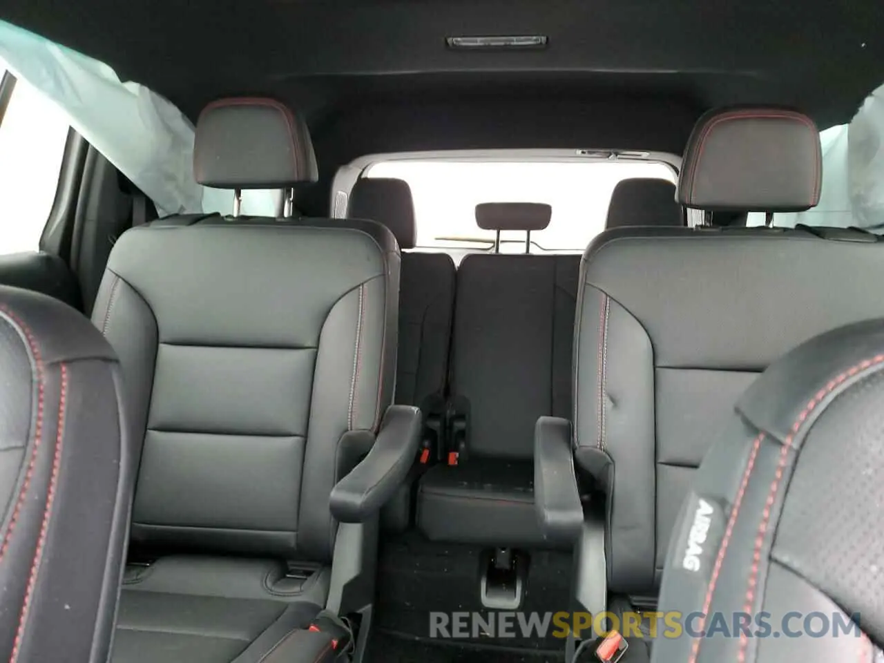 10 fotografías del automóvil dañado 1GNEVJKSXRJ198242 CHEVROLET TRAVERSE 2024