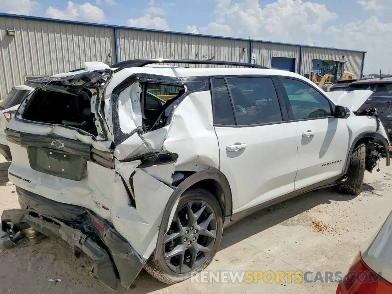 3 fotografías del automóvil dañado 1GNEVLKSXRJ141390 CHEVROLET TRAVERSE 2024