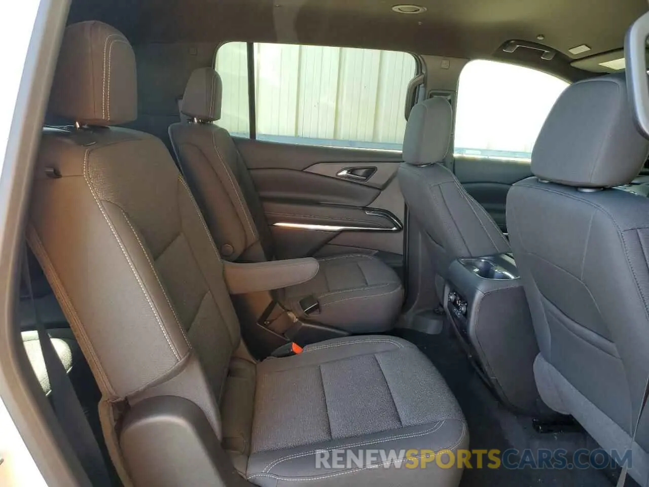 11 fotografías del automóvil dañado 1GNERGRS0SJ148324 CHEVROLET TRAVERSE 2025
