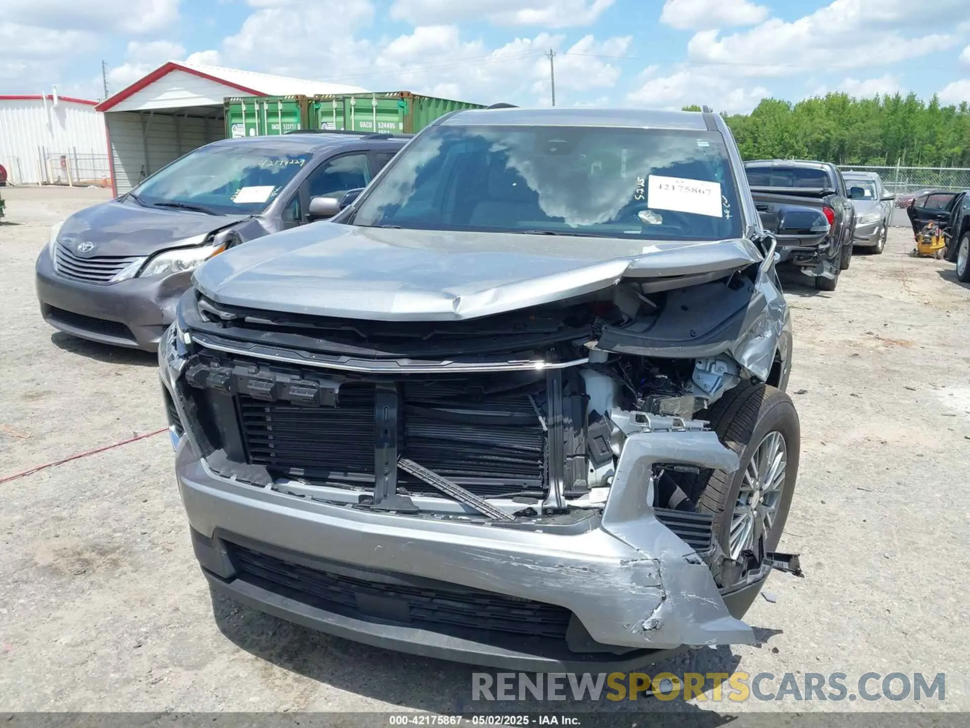 13 fotografías del automóvil dañado 1GNERGRS0SJ148355 CHEVROLET TRAVERSE 2025