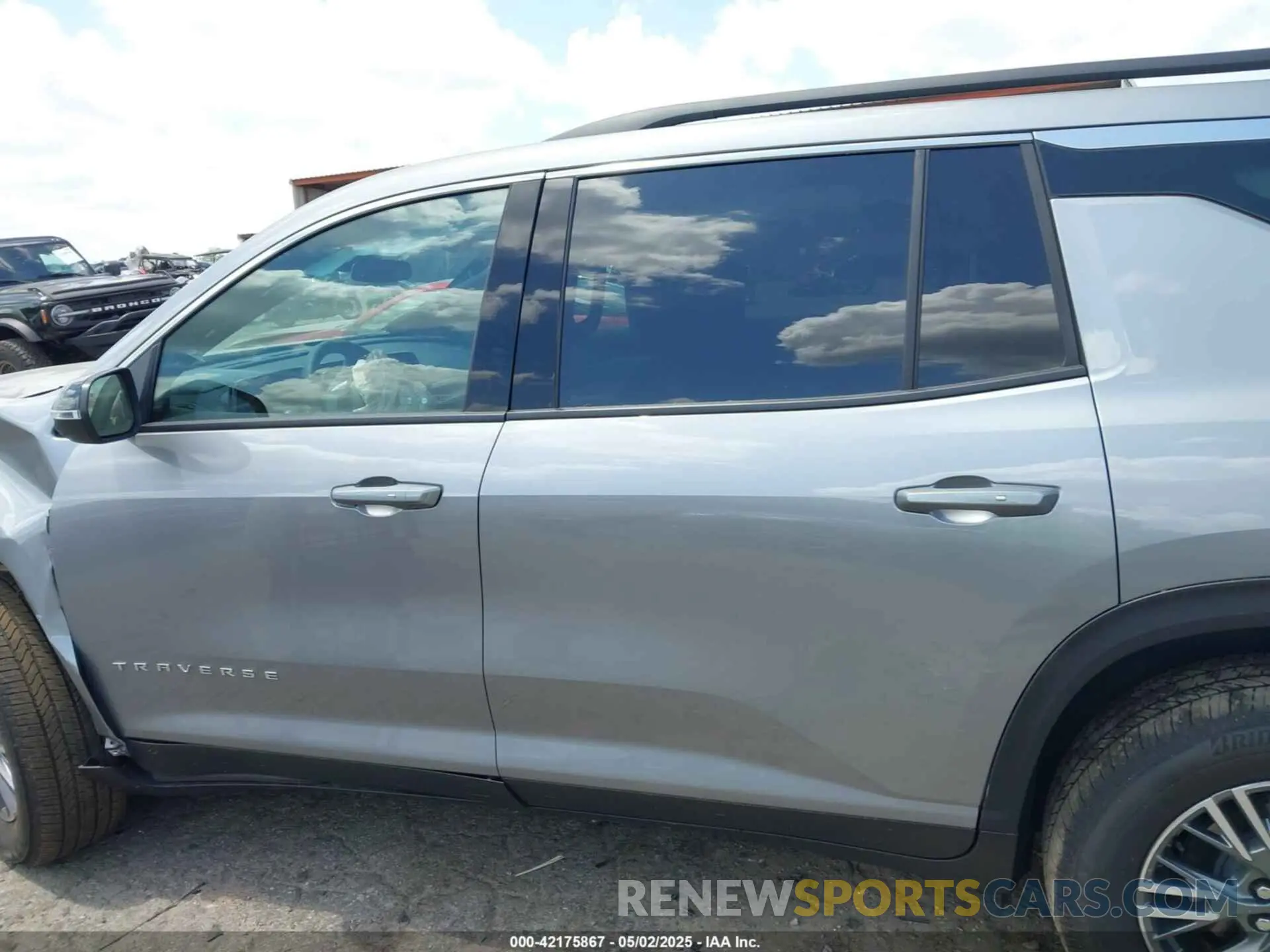 15 fotografías del automóvil dañado 1GNERGRS0SJ148355 CHEVROLET TRAVERSE 2025