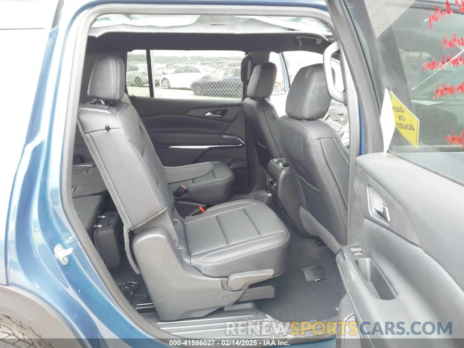 8 fotografías del automóvil dañado 1GNERGRS0SJ152731 CHEVROLET TRAVERSE 2025