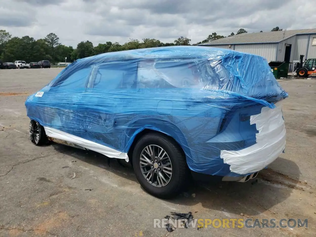 2 fotografías del automóvil dañado 1GNERGRS4SJ171766 CHEVROLET TRAVERSE 2025