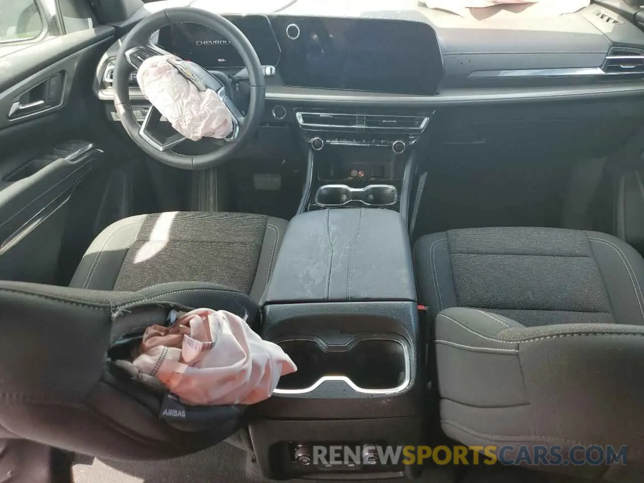 8 fotografías del automóvil dañado 1GNERGRS8SJ124787 CHEVROLET TRAVERSE 2025