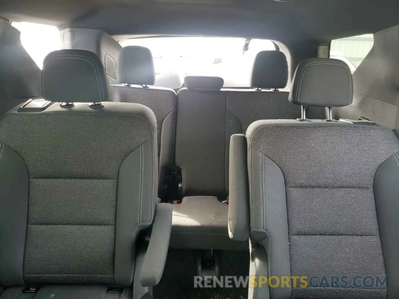 10 fotografías del automóvil dañado 1GNERGRSXSJ128453 CHEVROLET TRAVERSE 2025