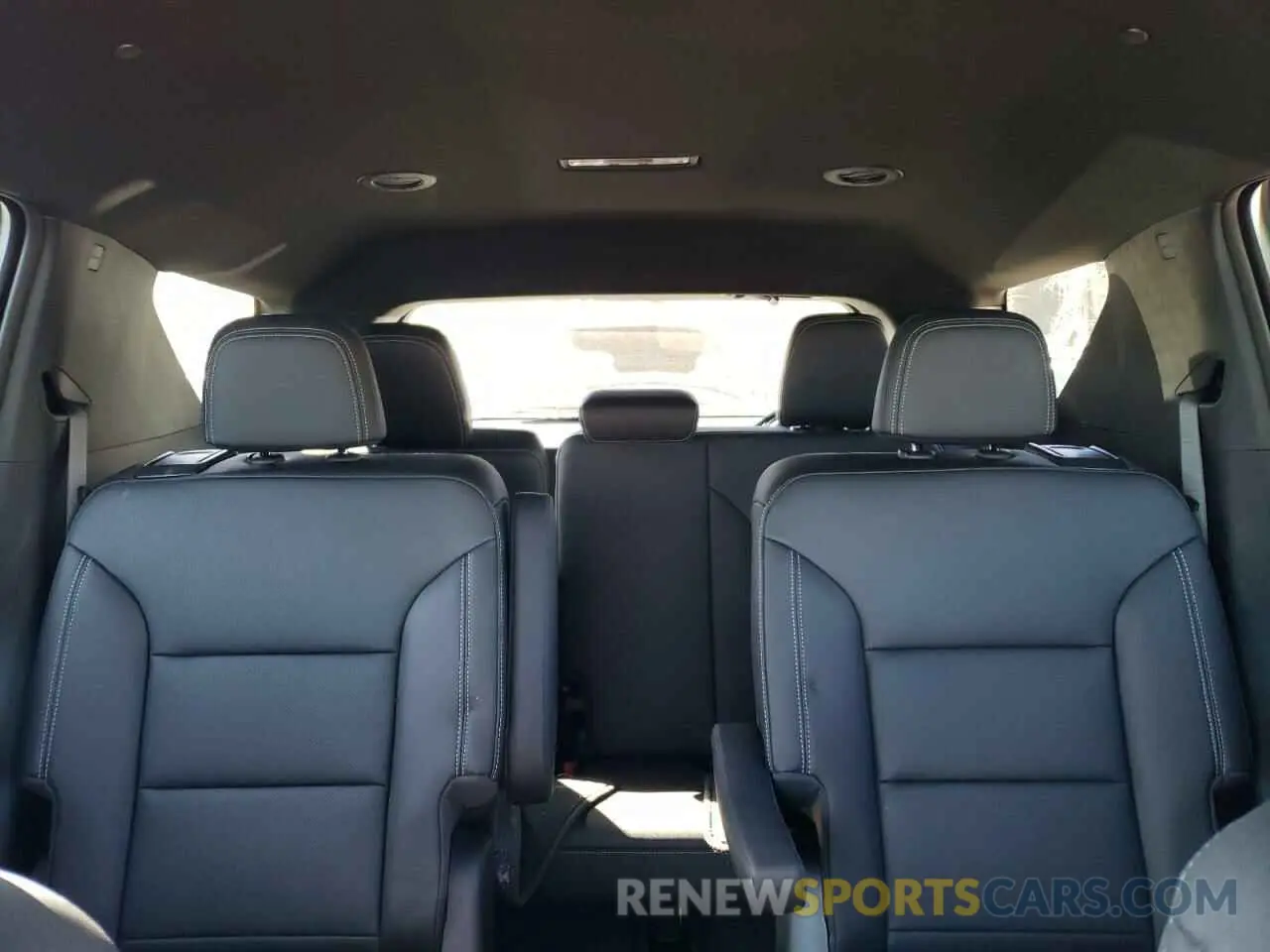 10 fotografías del automóvil dañado 1GNEVGRS3SJ215882 CHEVROLET TRAVERSE 2025