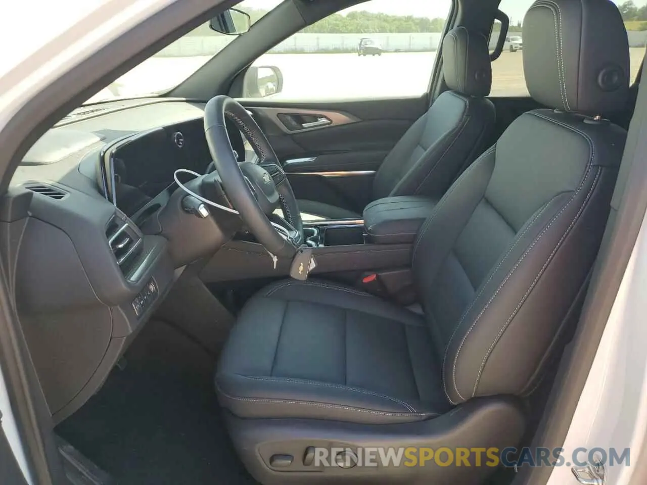 7 fotografías del automóvil dañado 1GNEVGRS4SJ150928 CHEVROLET TRAVERSE 2025