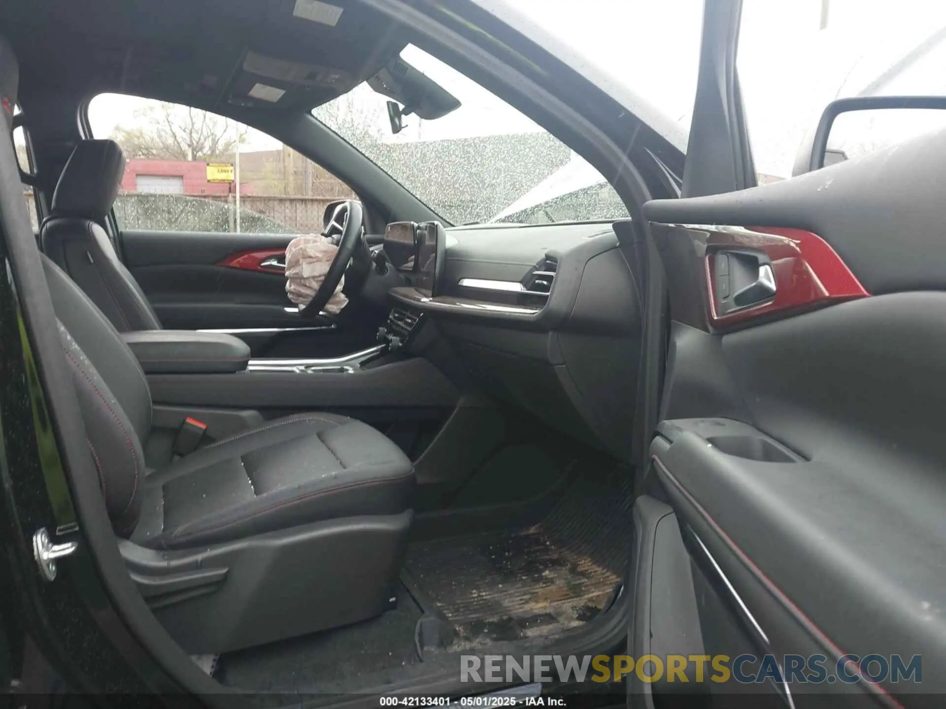 5 fotografías del automóvil dañado 1GNEVJRS1SJ144971 CHEVROLET TRAVERSE 2025