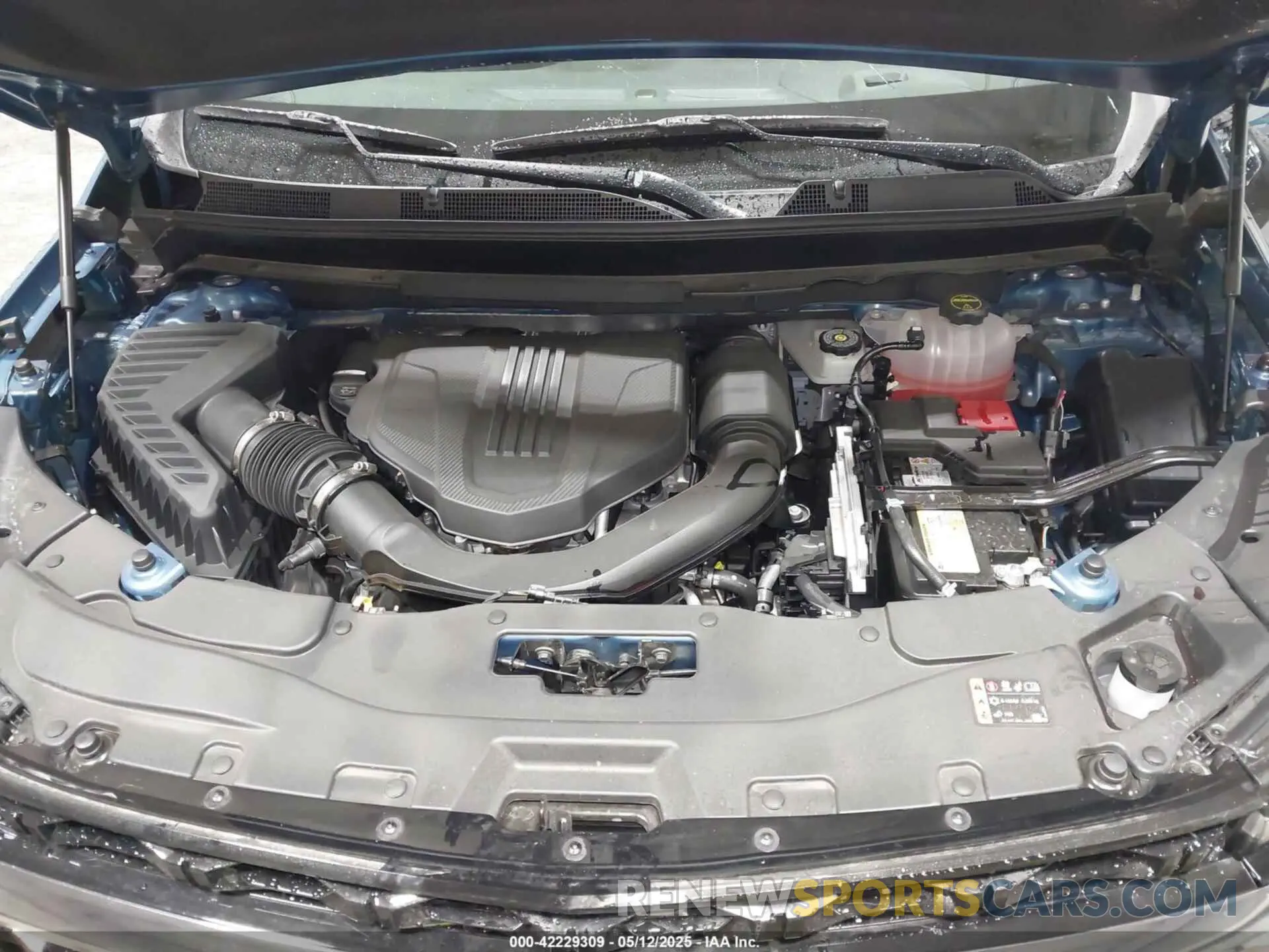 10 fotografías del automóvil dañado 1GNEVJRS6SJ225285 CHEVROLET TRAVERSE 2025