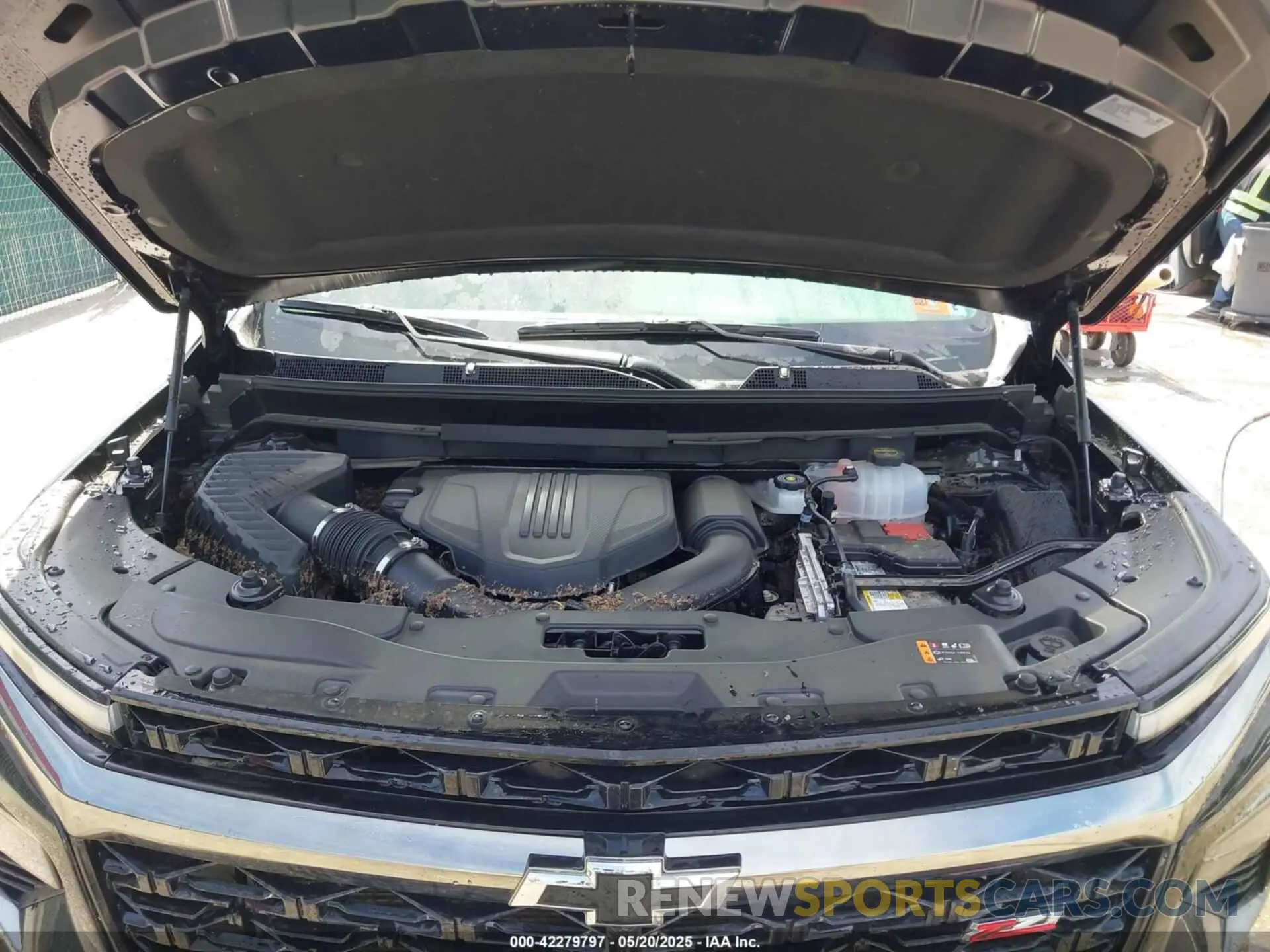 10 fotografías del automóvil dañado 1GNEVJRS8SJ184352 CHEVROLET TRAVERSE 2025