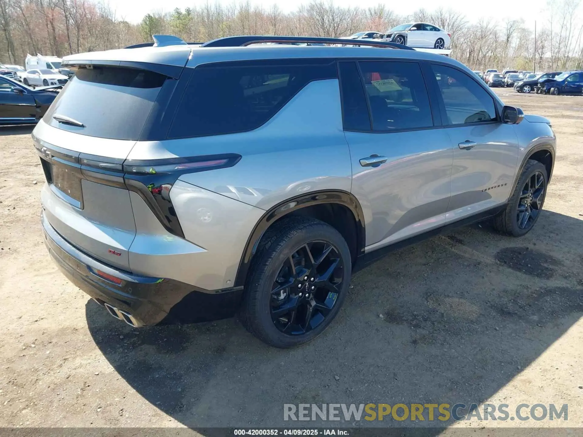 4 fotografías del automóvil dañado 1GNEVLRS5SJ170372 CHEVROLET TRAVERSE 2025