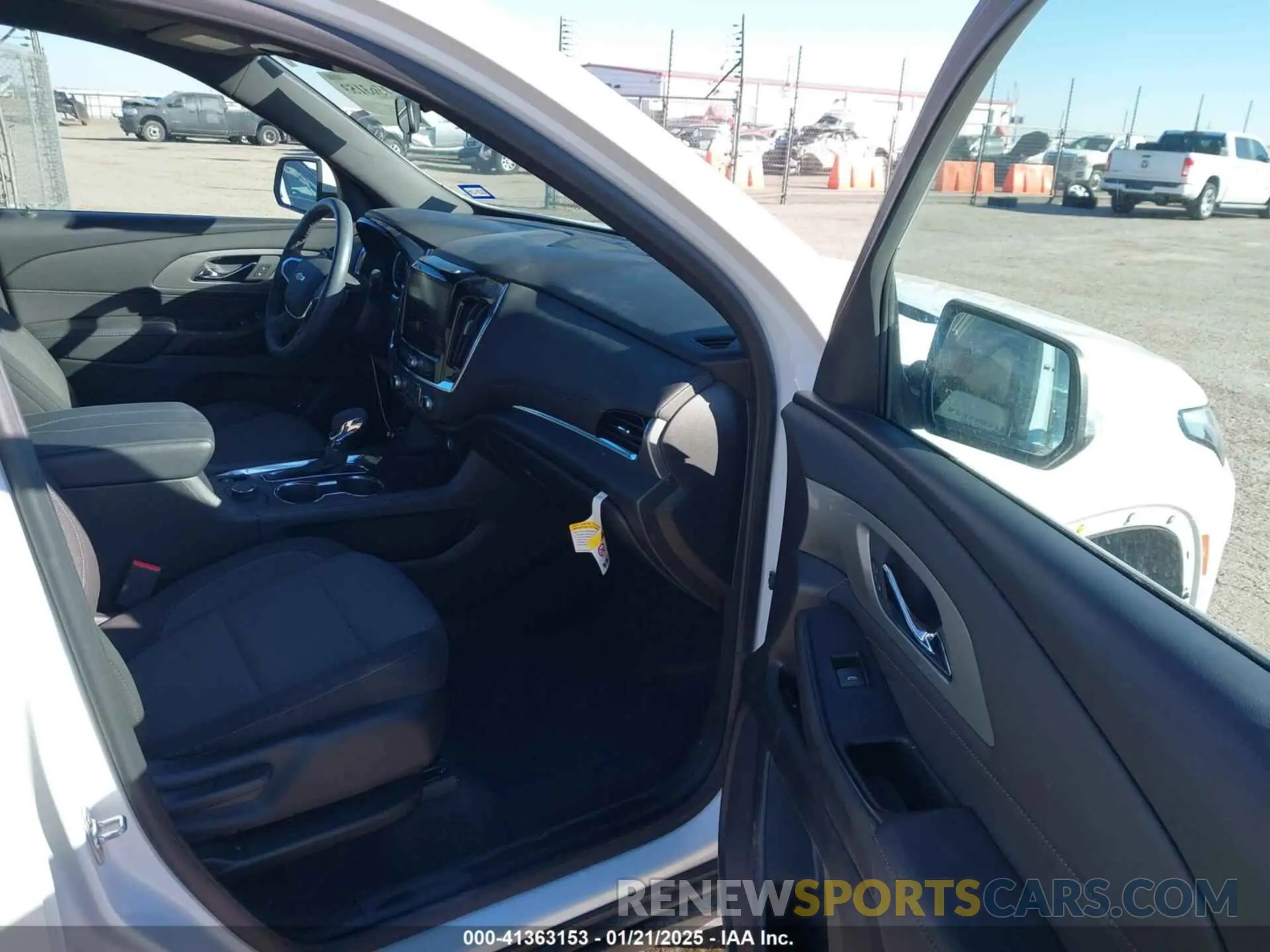 5 fotografías del automóvil dañado 1GNESVKW5RJ129641 CHEVROLET TRAVERSE LIMITED 2024