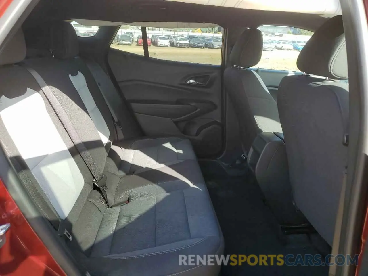 12 fotografías del automóvil dañado KL77LGE20RC245284 CHEVROLET TRAX 1RS 2024
