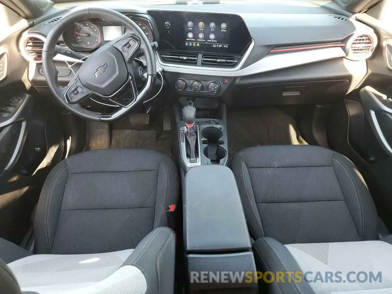 8 fotografías del automóvil dañado KL77LGE21RC063108 CHEVROLET TRAX 1RS 2024