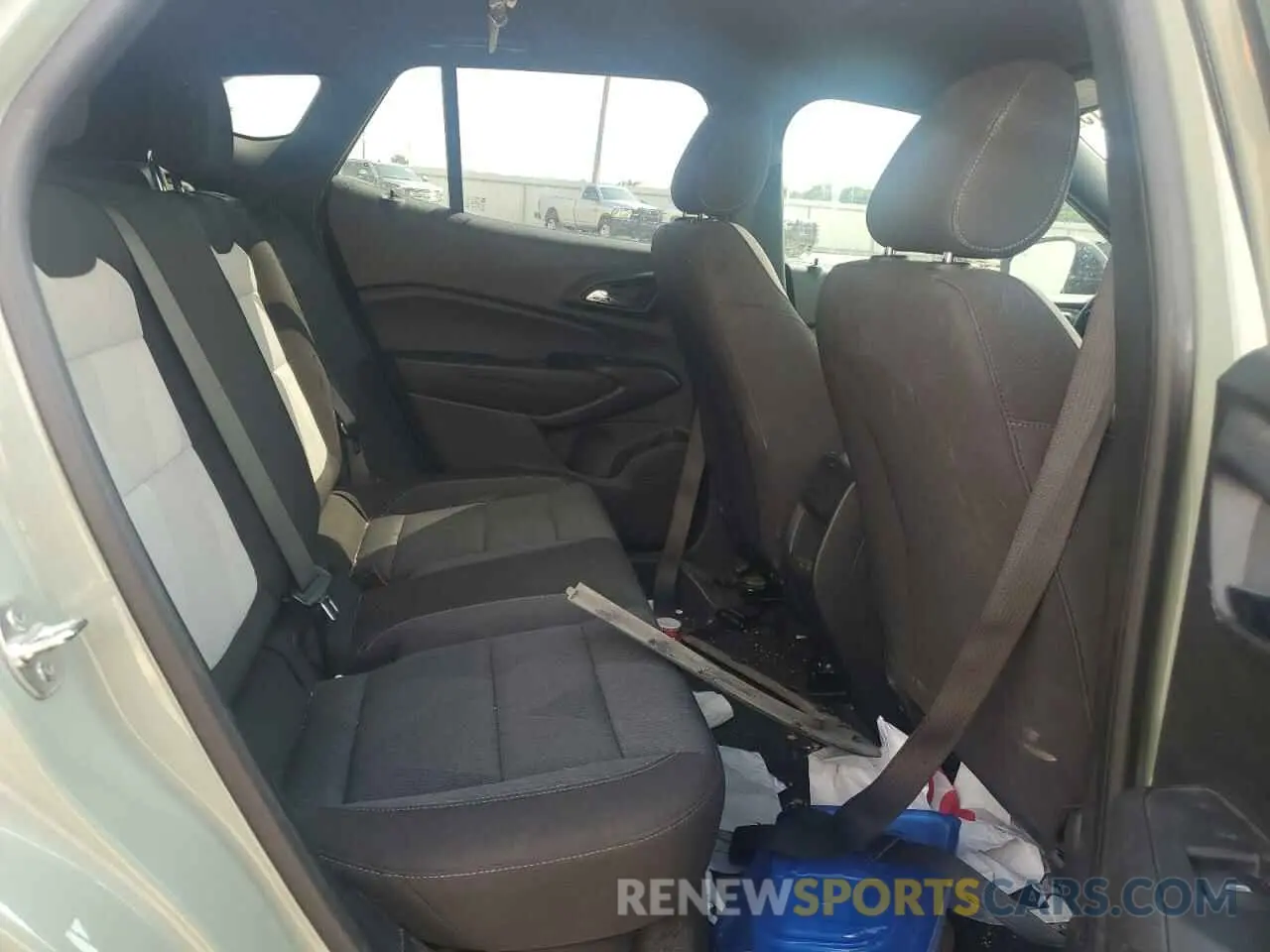 11 fotografías del automóvil dañado KL77LGE21RC141287 CHEVROLET TRAX 1RS 2024