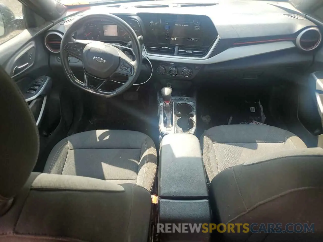 8 fotografías del automóvil dañado KL77LGE21RC141287 CHEVROLET TRAX 1RS 2024