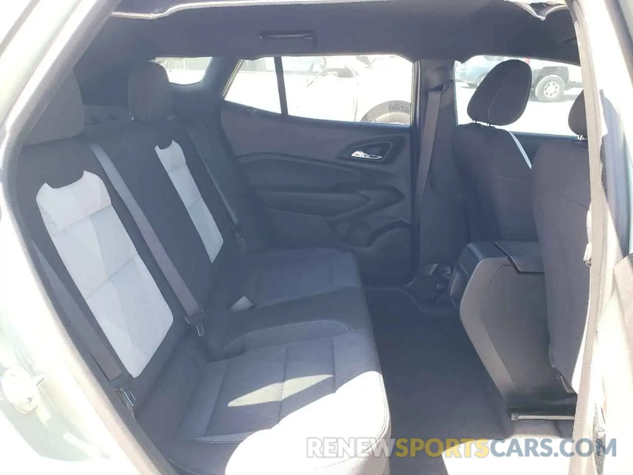 11 fotografías del automóvil dañado KL77LGE21RC209538 CHEVROLET TRAX 1RS 2024