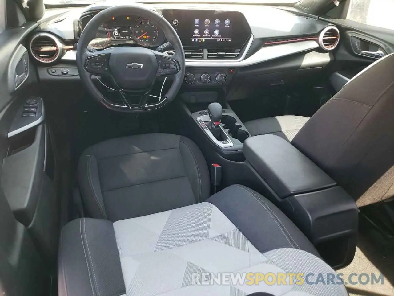 8 fotografías del automóvil dañado KL77LGE21RC209538 CHEVROLET TRAX 1RS 2024