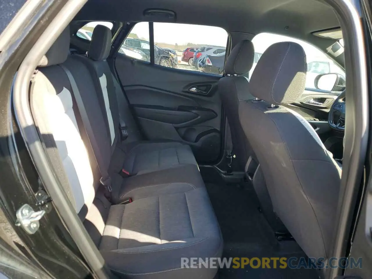 10 fotografías del automóvil dañado KL77LGE24RC177152 CHEVROLET TRAX 1RS 2024