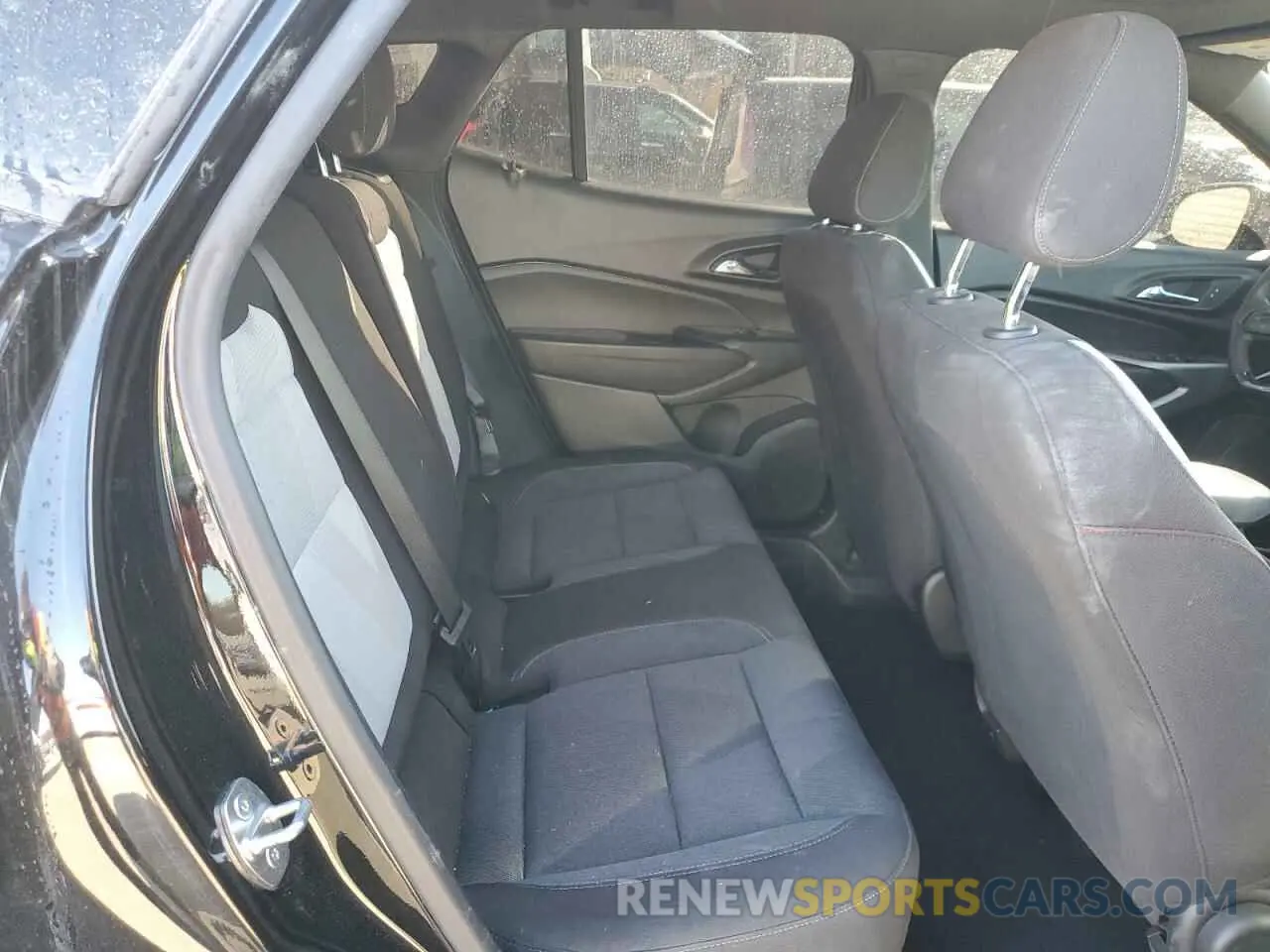 10 fotografías del automóvil dañado KL77LGE25RC070188 CHEVROLET TRAX 1RS 2024