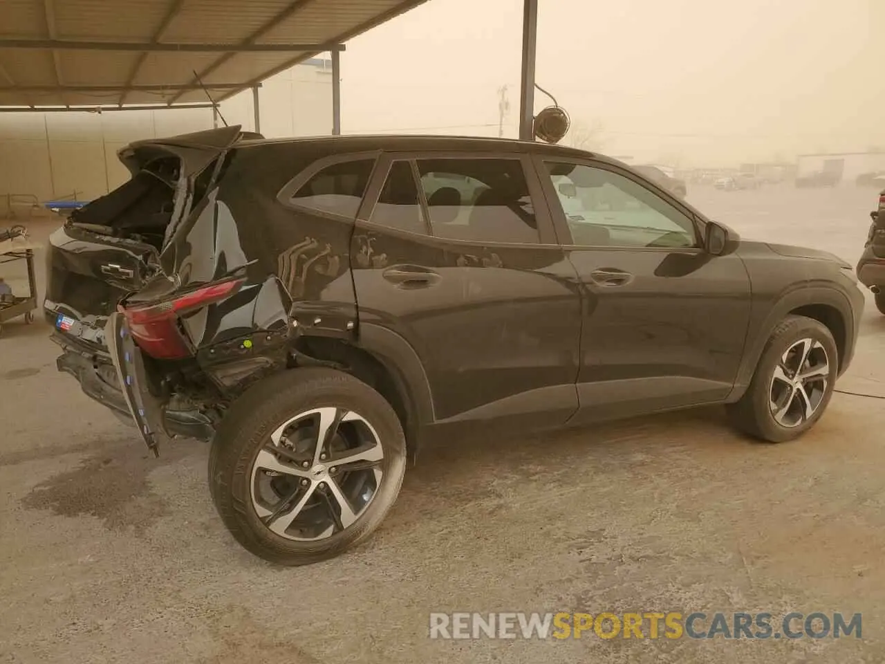 3 fotografías del automóvil dañado KL77LGE25RC091705 CHEVROLET TRAX 1RS 2024