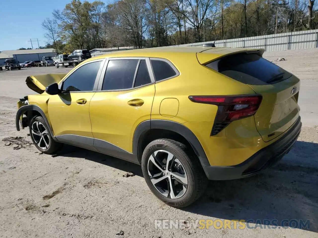 2 fotografías del automóvil dañado KL77LGE29RC043169 CHEVROLET TRAX 1RS 2024