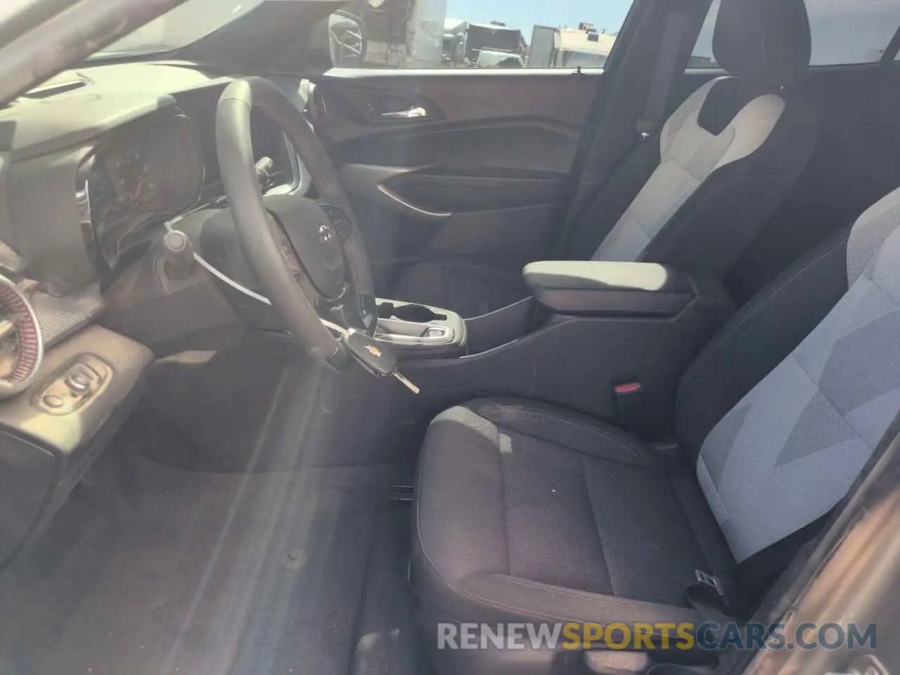 7 fotografías del automóvil dañado KL77LGEP0SC205918 CHEVROLET TRAX 1RS 2025