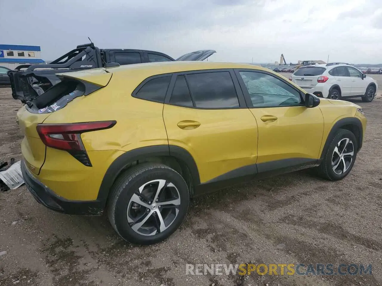 3 fotografías del automóvil dañado KL77LGEP8SC002937 CHEVROLET TRAX 1RS 2025