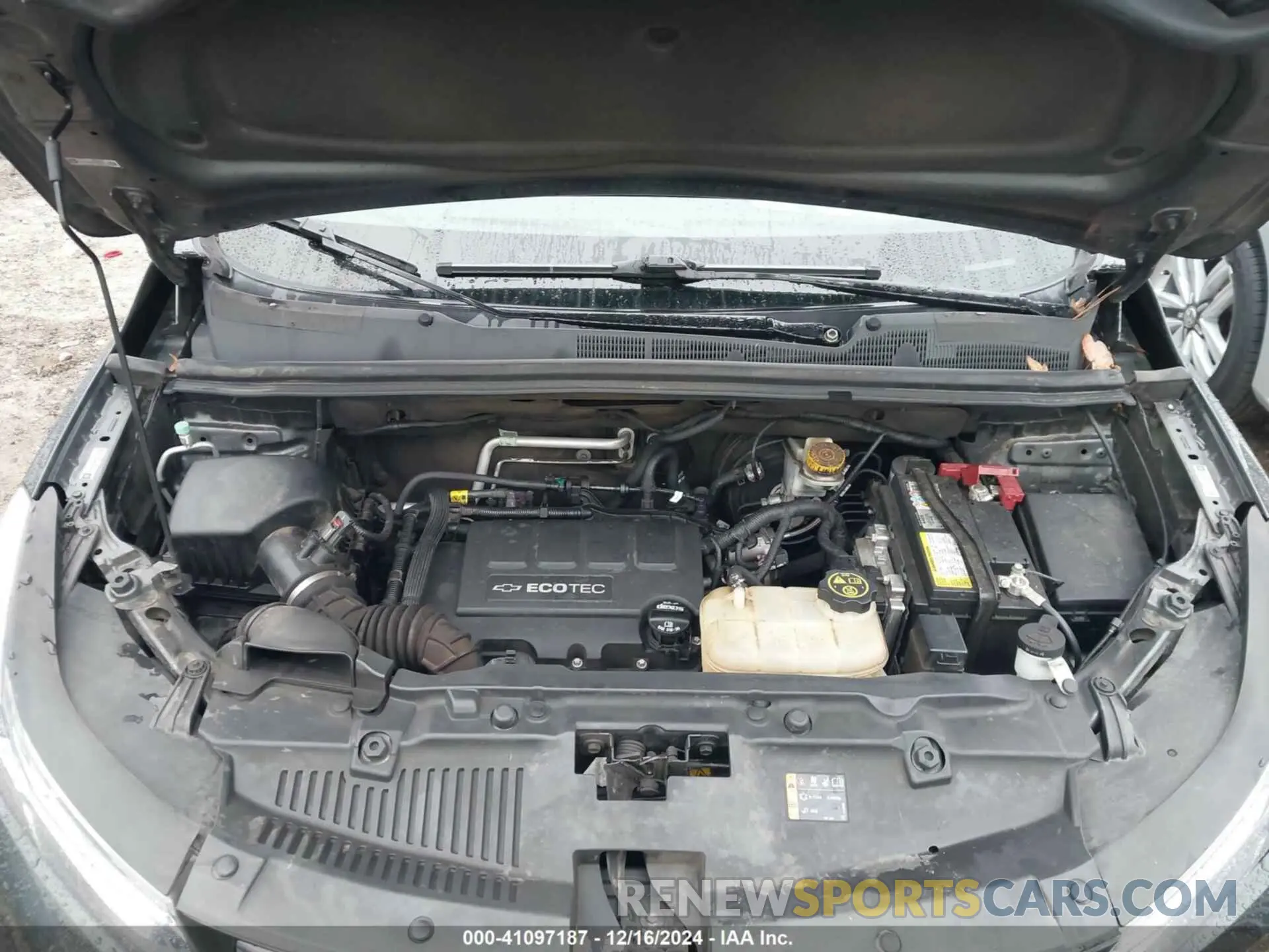 10 fotografías del automóvil dañado 3GNCJKSB0KL257516 CHEVROLET TRAX 2019
