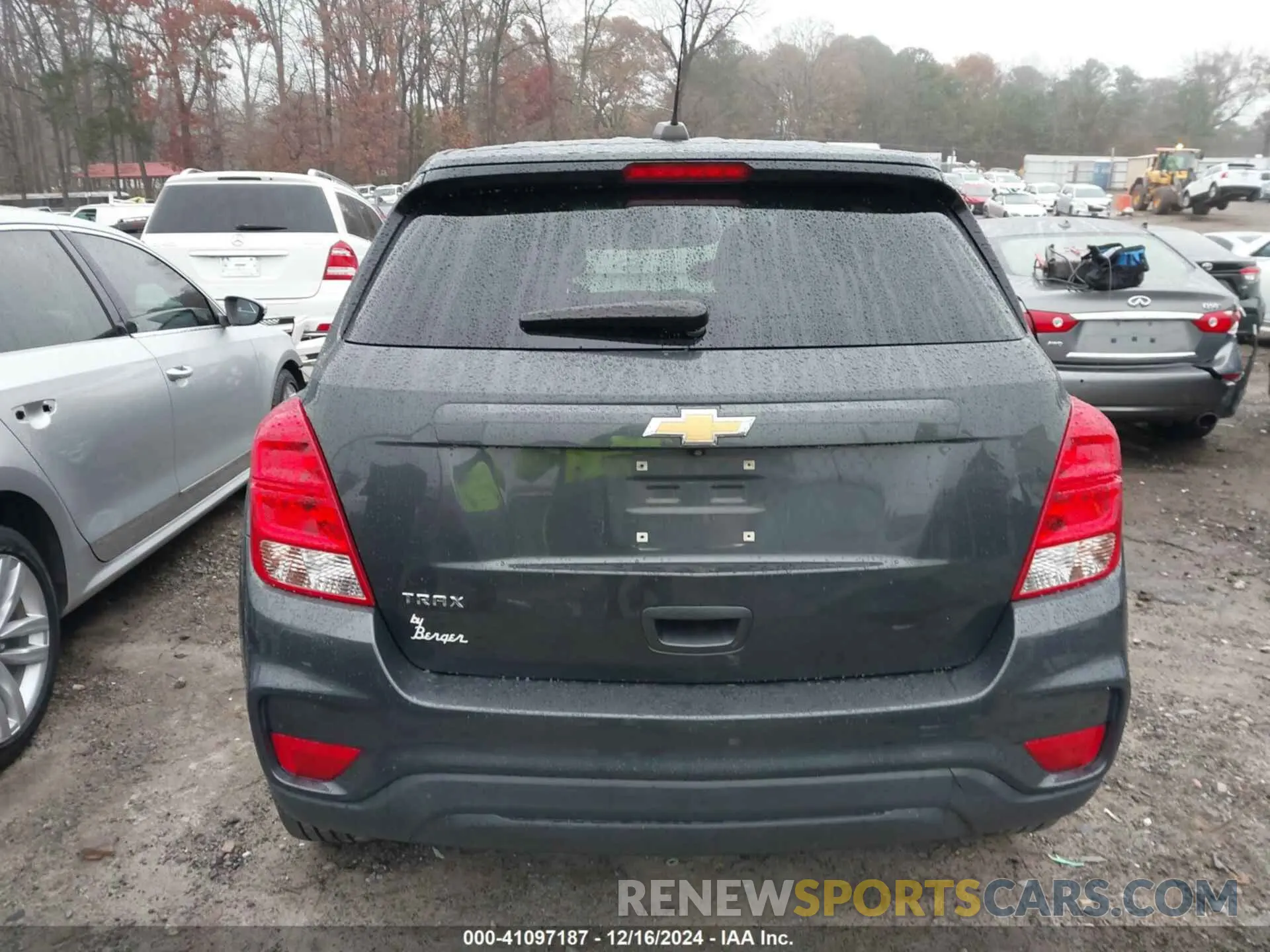 16 fotografías del automóvil dañado 3GNCJKSB0KL257516 CHEVROLET TRAX 2019