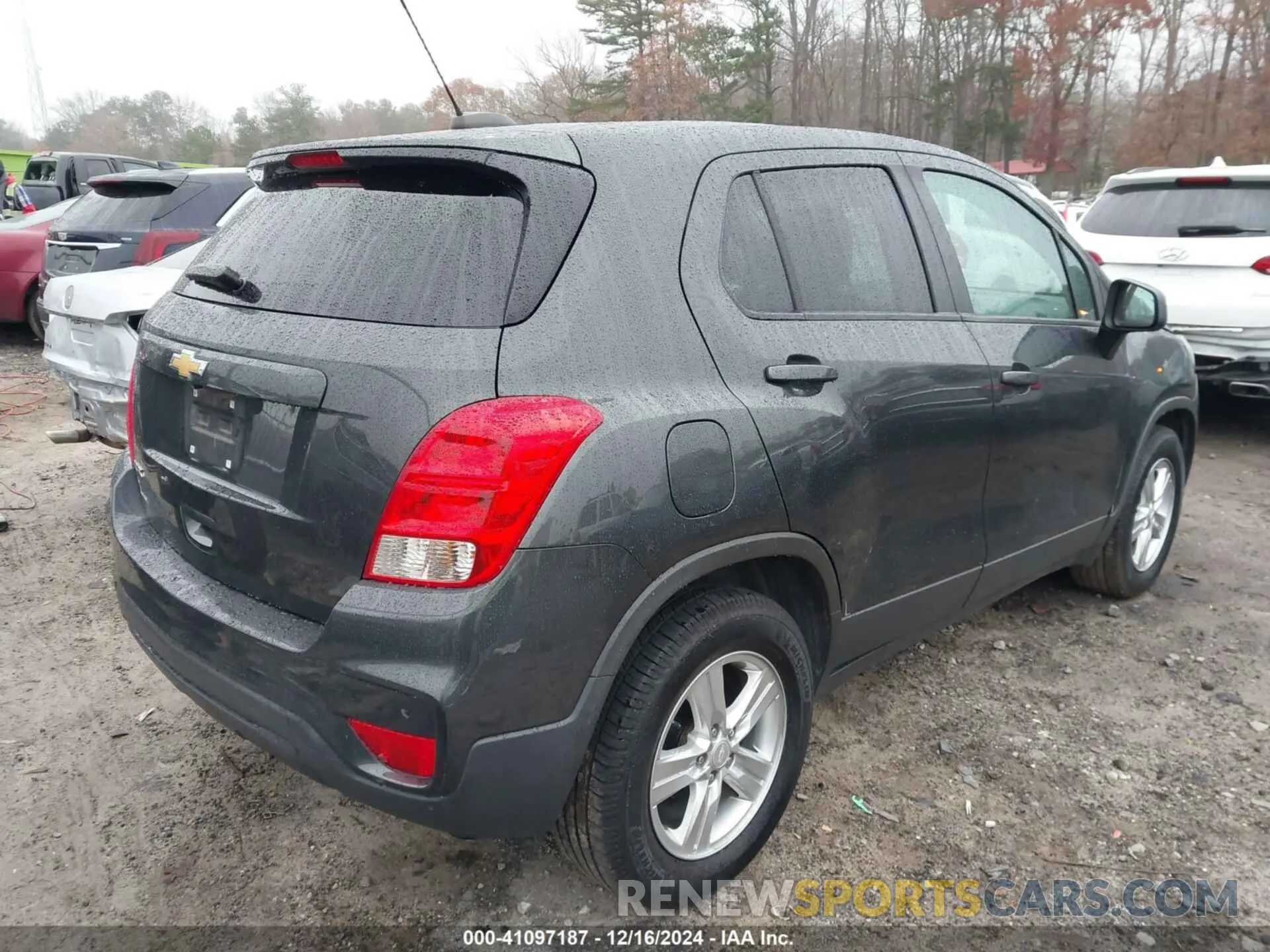 4 fotografías del automóvil dañado 3GNCJKSB0KL257516 CHEVROLET TRAX 2019