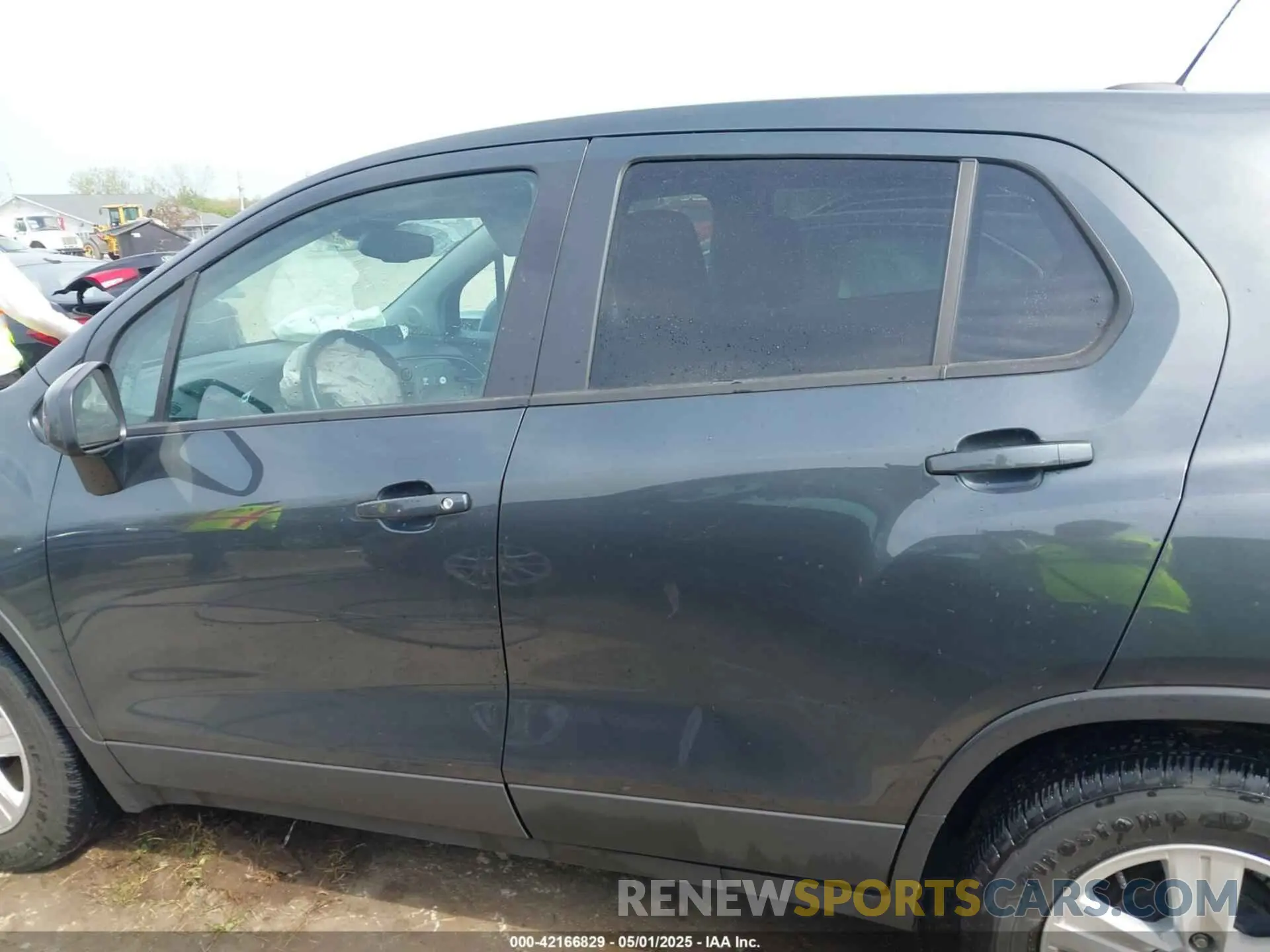 13 fotografías del automóvil dañado 3GNCJKSB0KL378756 CHEVROLET TRAX 2019