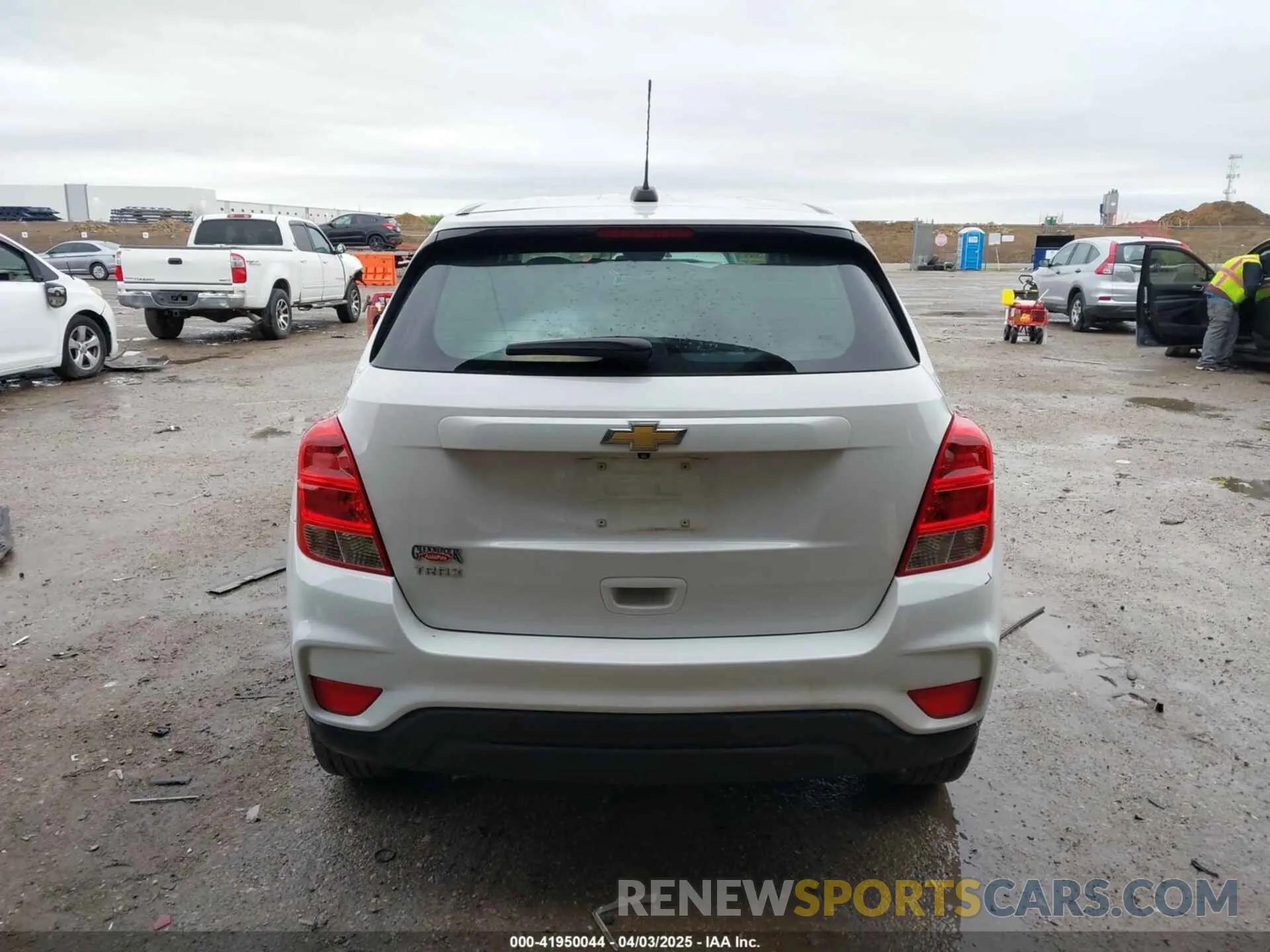 16 fotografías del automóvil dañado 3GNCJKSB0KL388834 CHEVROLET TRAX 2019