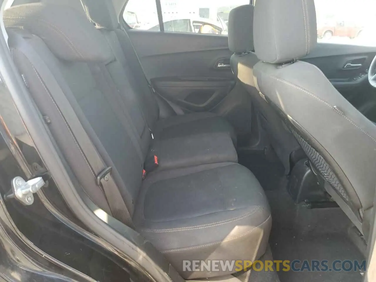 11 fotografías del automóvil dañado 3GNCJKSB1KL281663 CHEVROLET TRAX 2019