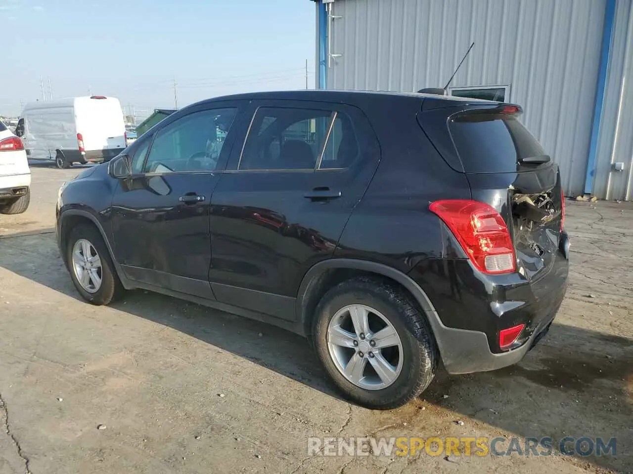 2 fotografías del automóvil dañado 3GNCJKSB1KL281663 CHEVROLET TRAX 2019