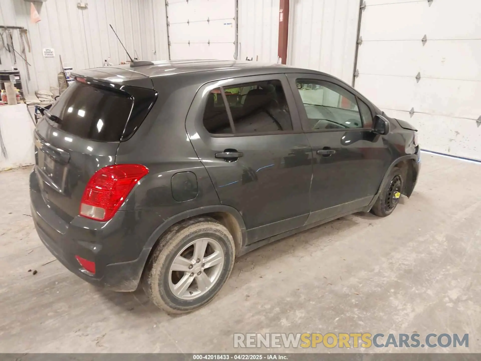 4 fotografías del automóvil dañado 3GNCJKSB1KL376286 CHEVROLET TRAX 2019