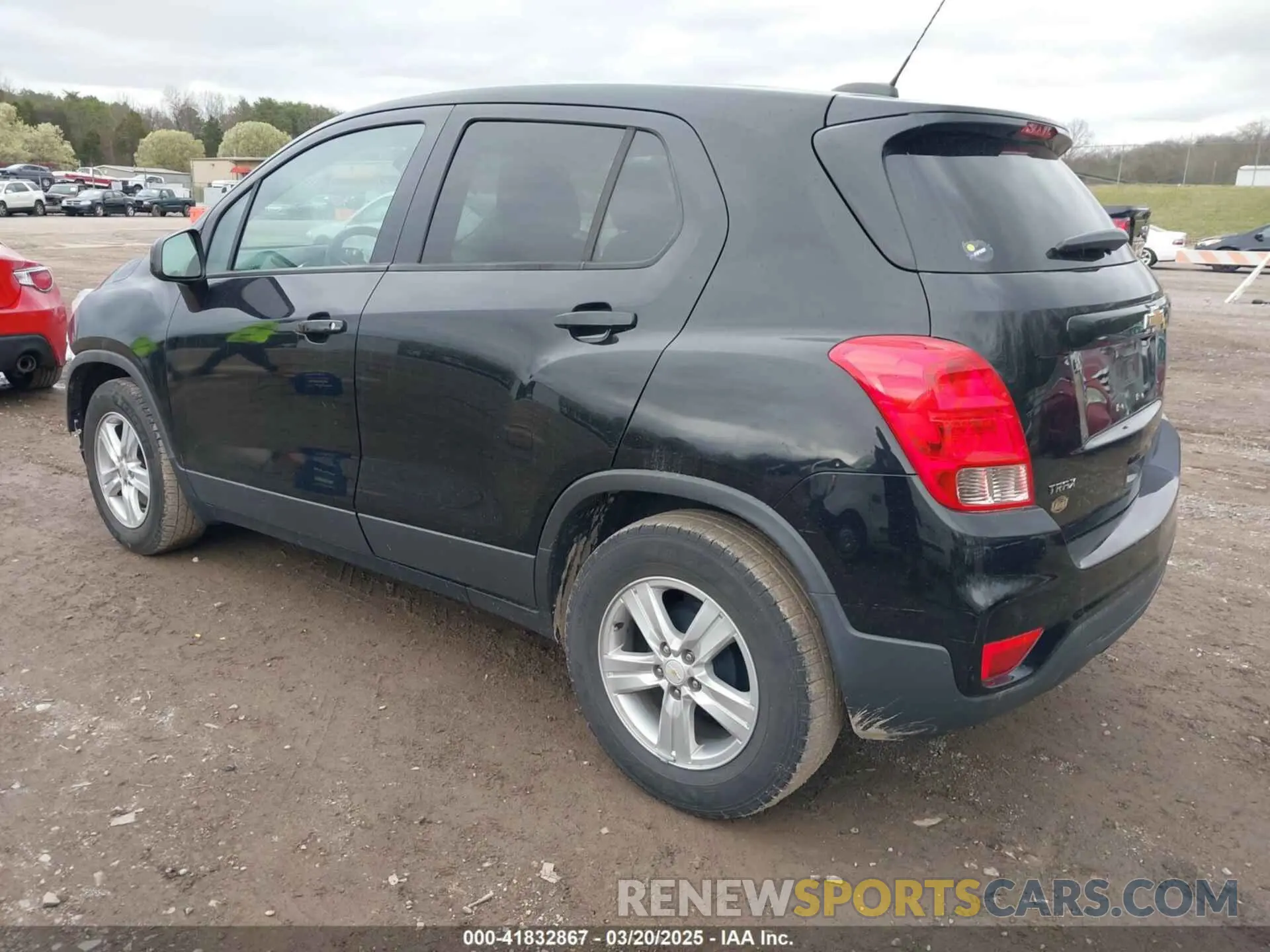 3 fotografías del automóvil dañado 3GNCJKSB1KL386803 CHEVROLET TRAX 2019