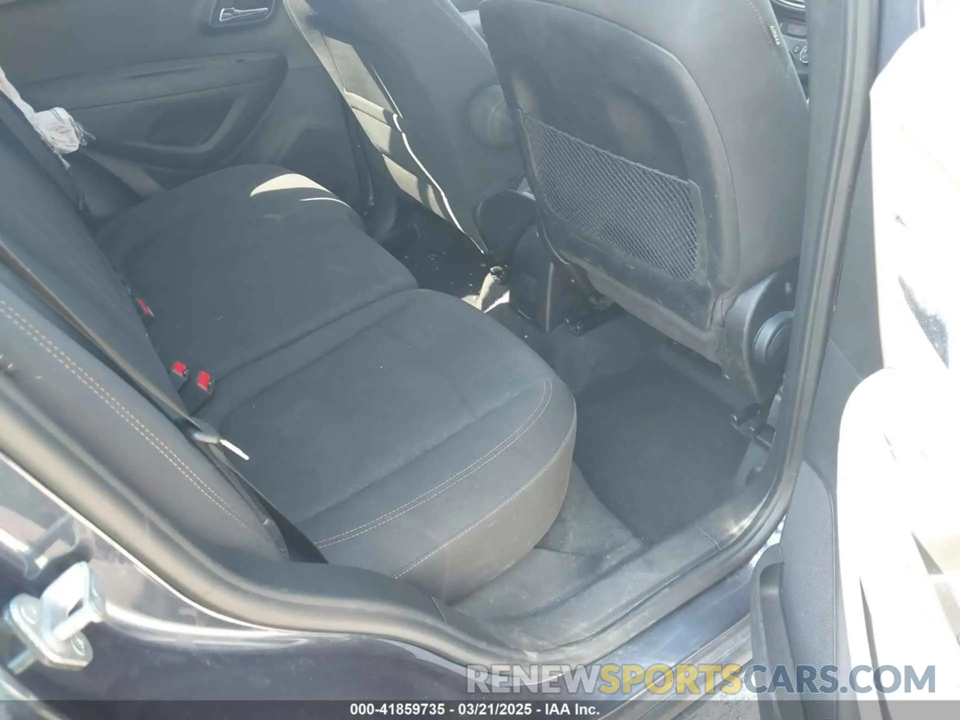 8 fotografías del automóvil dañado 3GNCJKSB3KL214935 CHEVROLET TRAX 2019