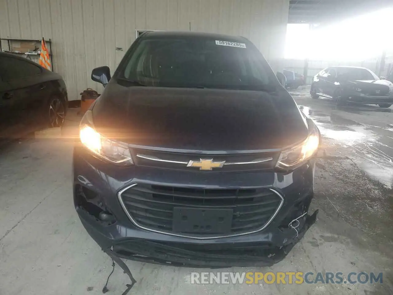 5 fotografías del automóvil dañado 3GNCJKSB3KL240810 CHEVROLET TRAX 2019