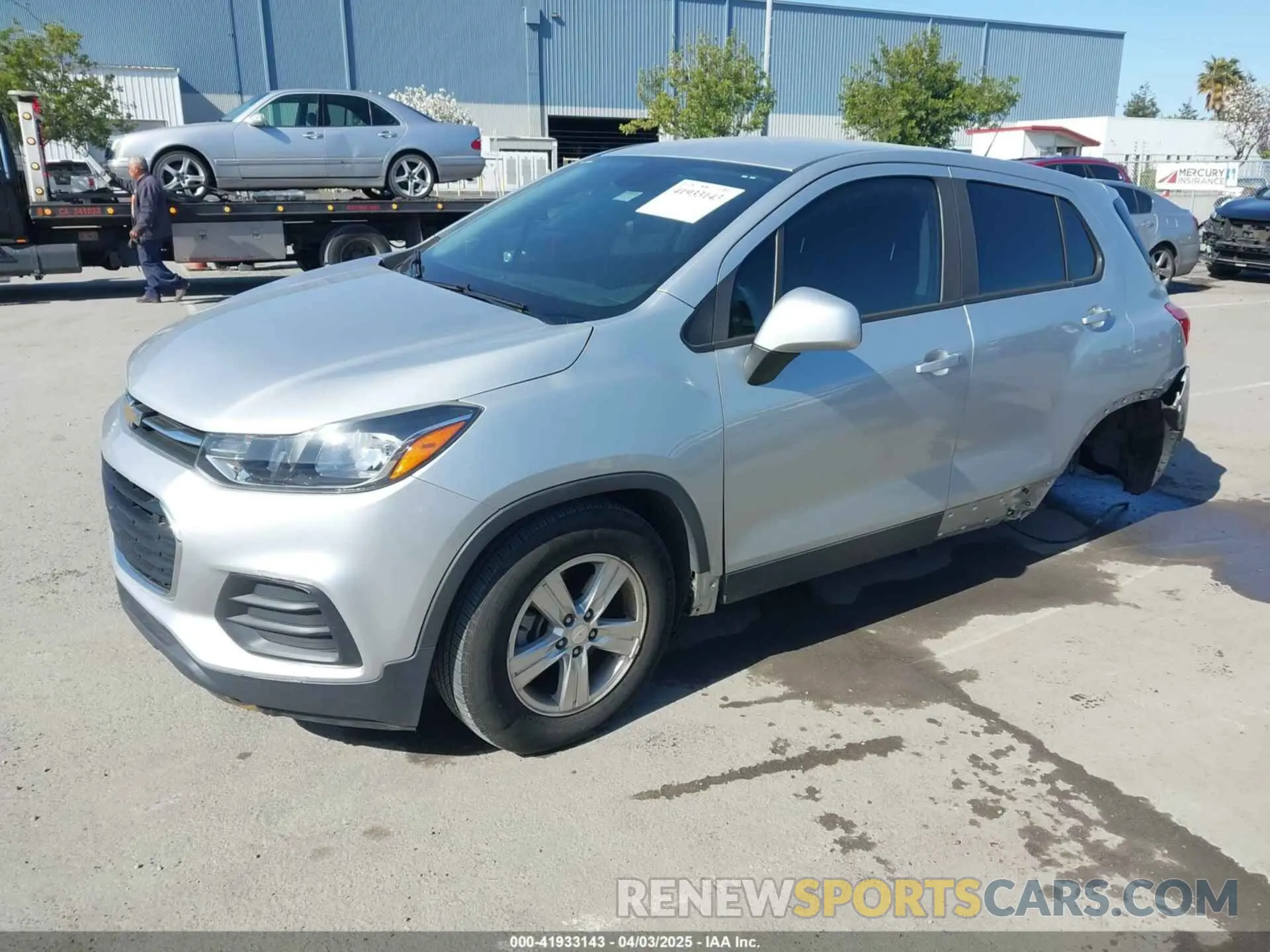 2 fotografías del automóvil dañado 3GNCJKSB3KL261348 CHEVROLET TRAX 2019