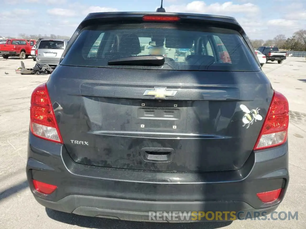 6 fotografías del automóvil dañado 3GNCJKSB4KL175773 CHEVROLET TRAX 2019