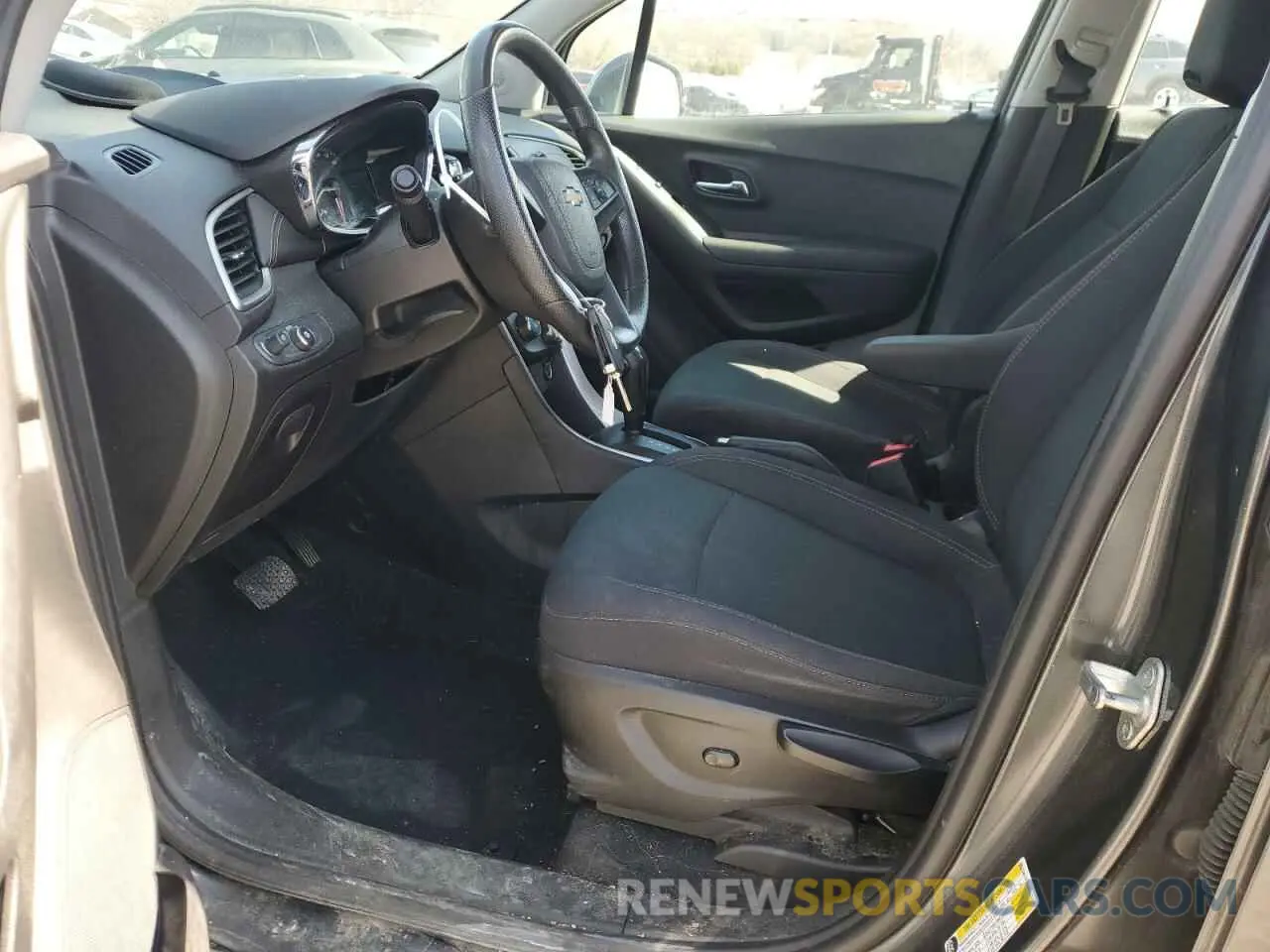 7 fotografías del automóvil dañado 3GNCJKSB4KL175773 CHEVROLET TRAX 2019