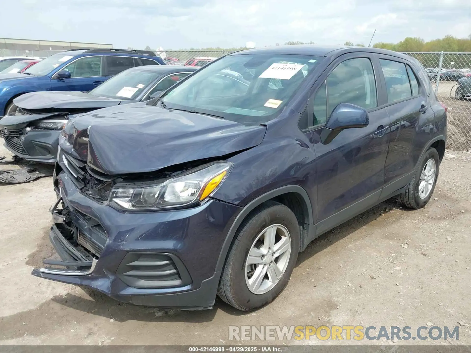 2 fotografías del automóvil dañado 3GNCJKSB4KL260306 CHEVROLET TRAX 2019