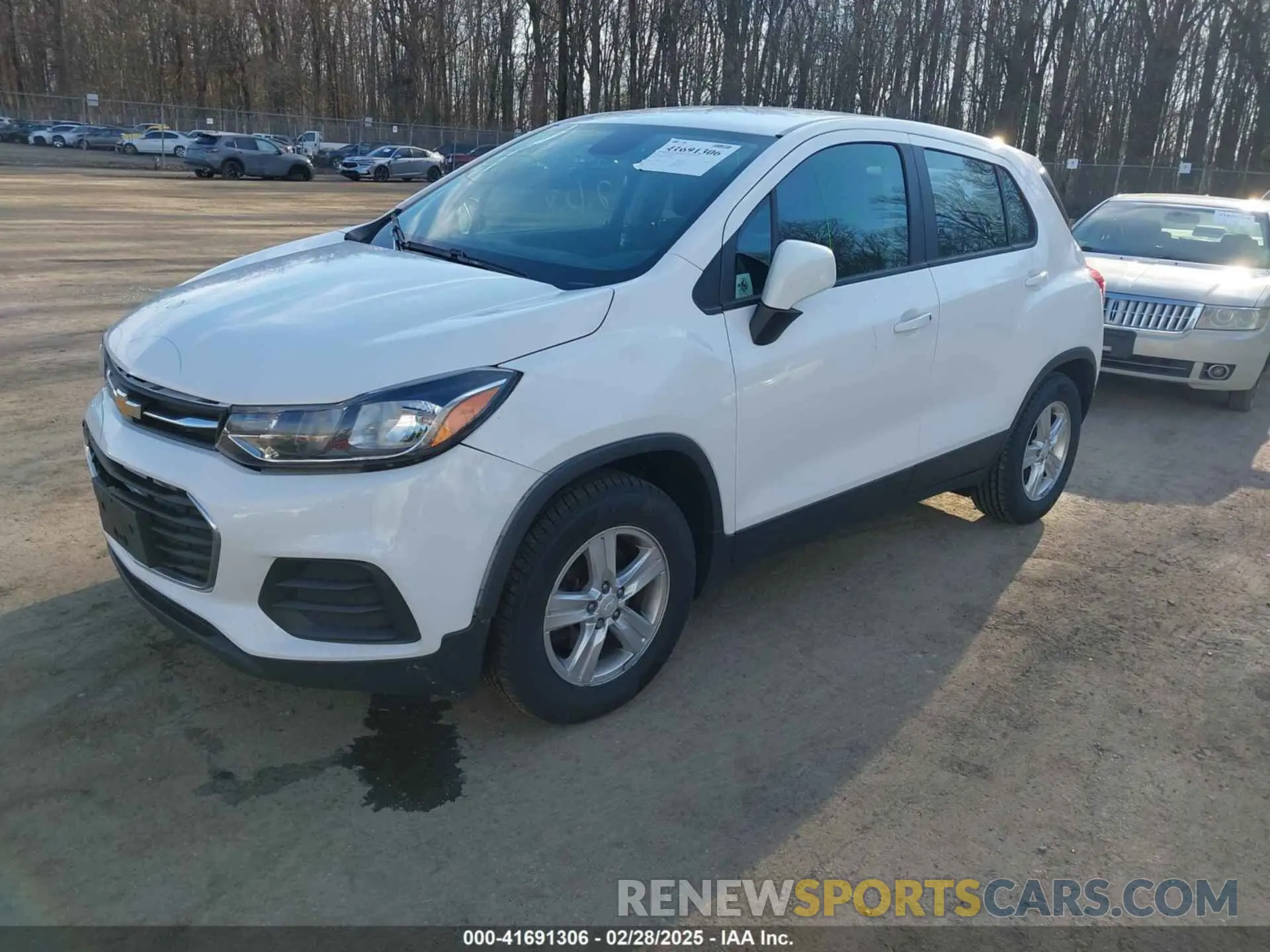 2 fotografías del automóvil dañado 3GNCJKSB4KL389162 CHEVROLET TRAX 2019