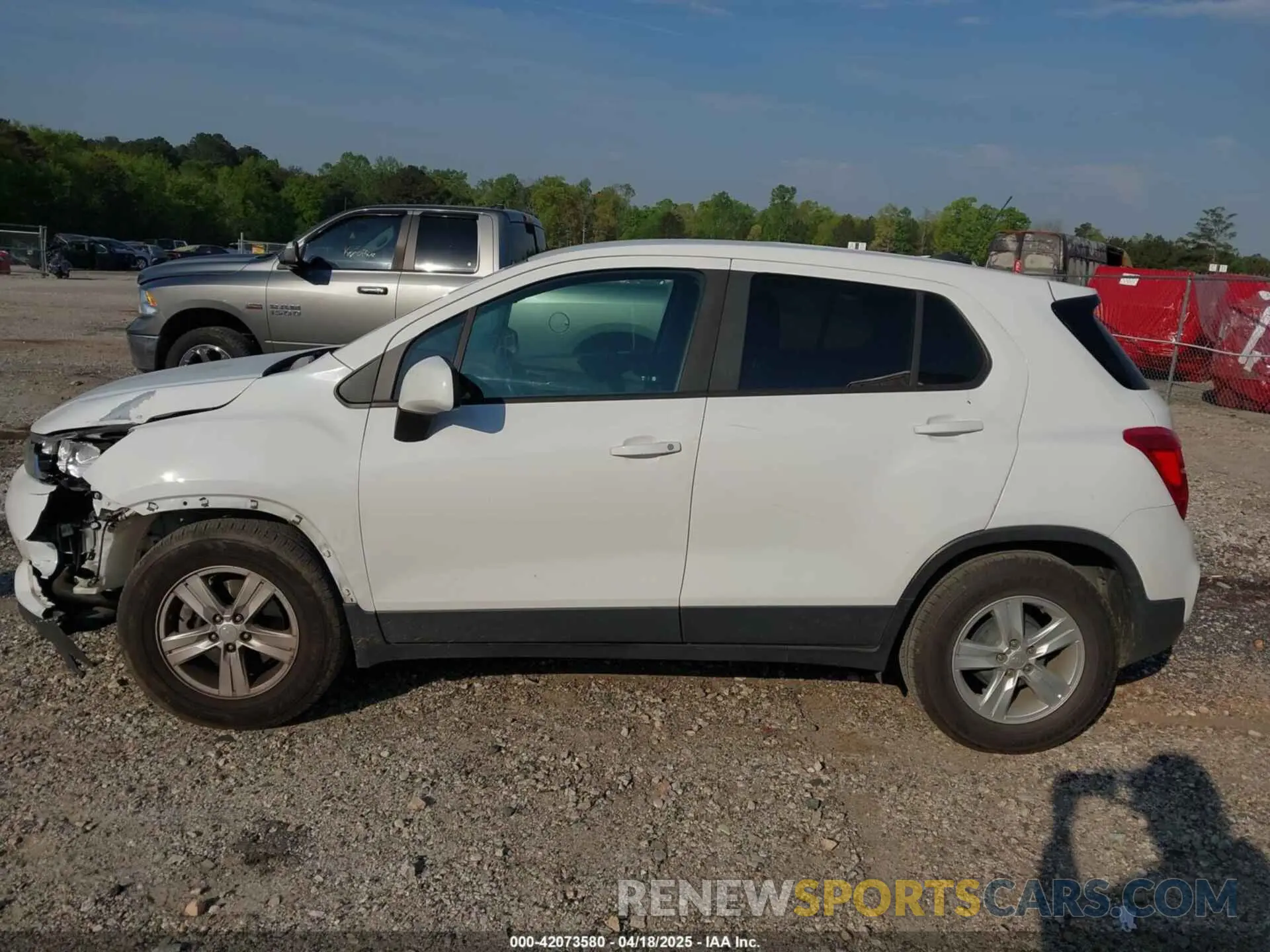 14 fotografías del automóvil dañado 3GNCJKSB4KL398122 CHEVROLET TRAX 2019